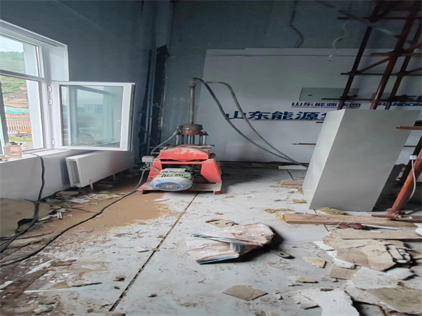 库伦地基基础下沉墙体裂缝加固注浆顶升施工