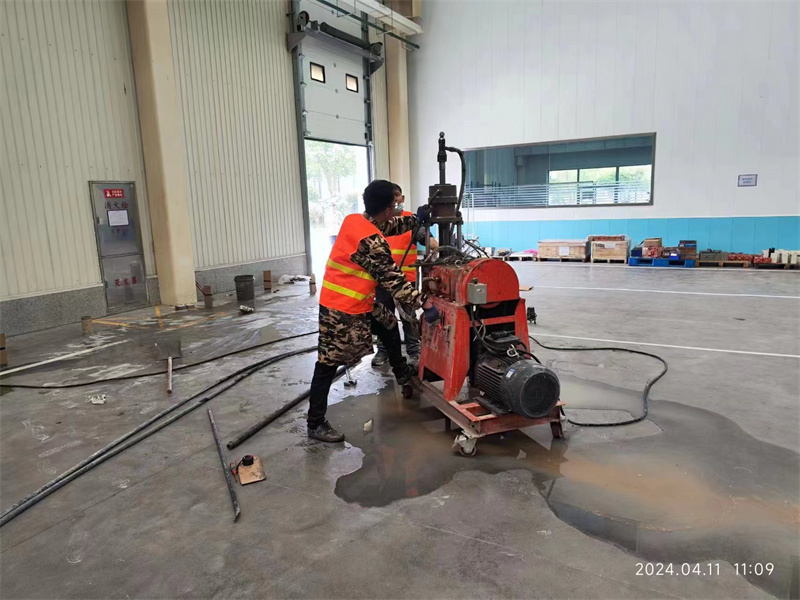 库伦厂房地面下沉塌陷注浆加固施工